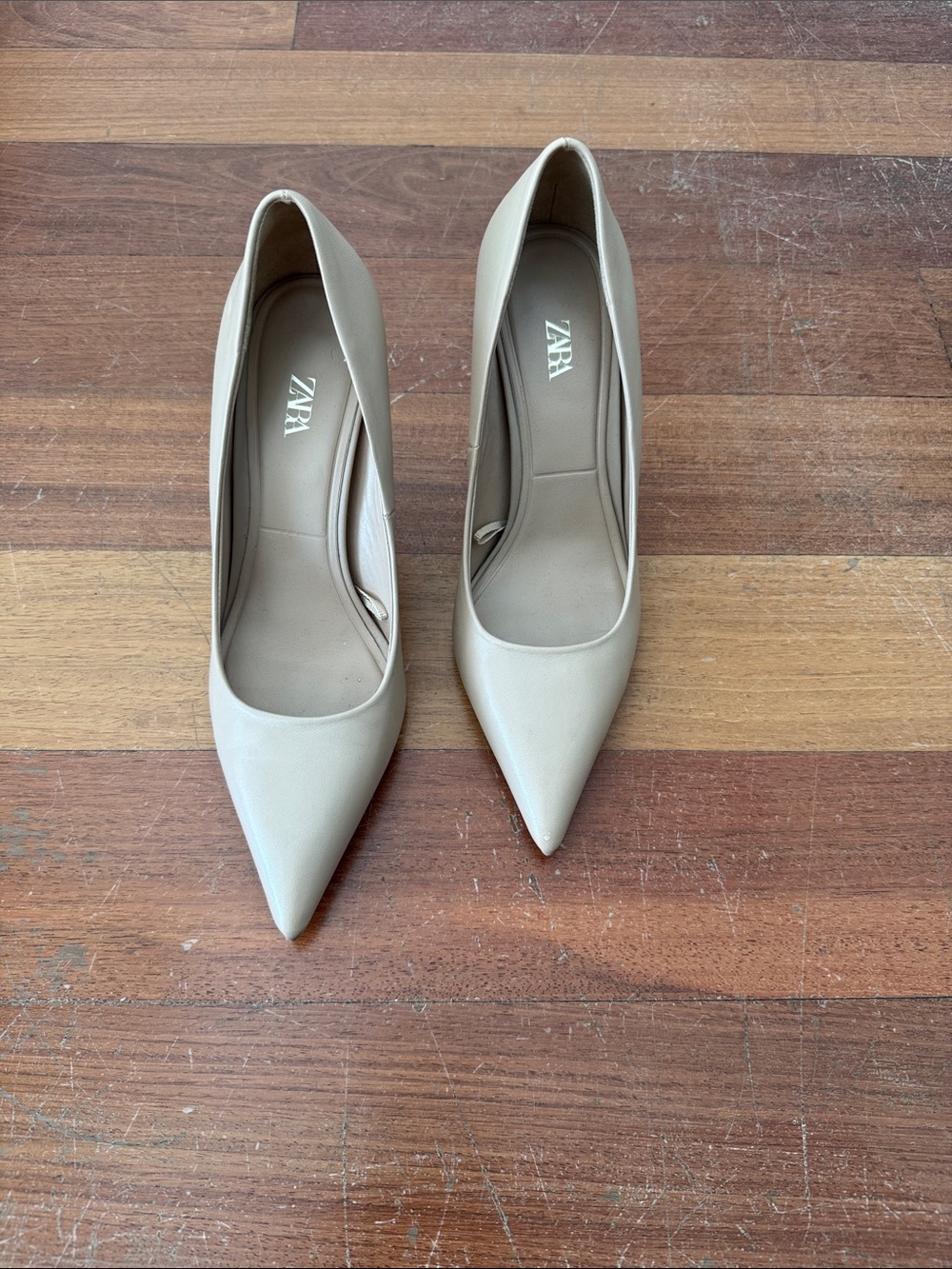 ZARA Cream Pointed-Toe Stiletto Leather Pumps